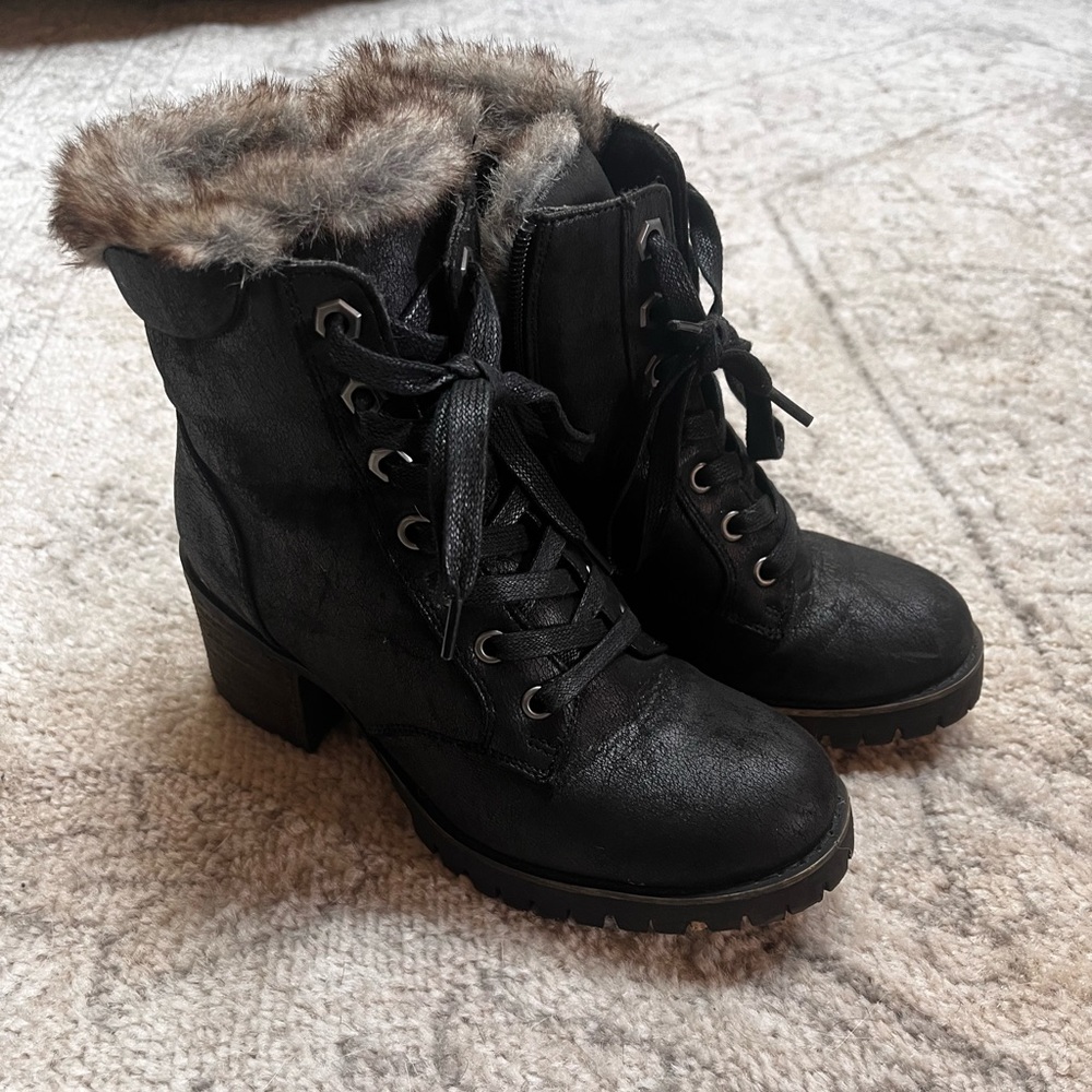 Steve Madden comfort booties 6